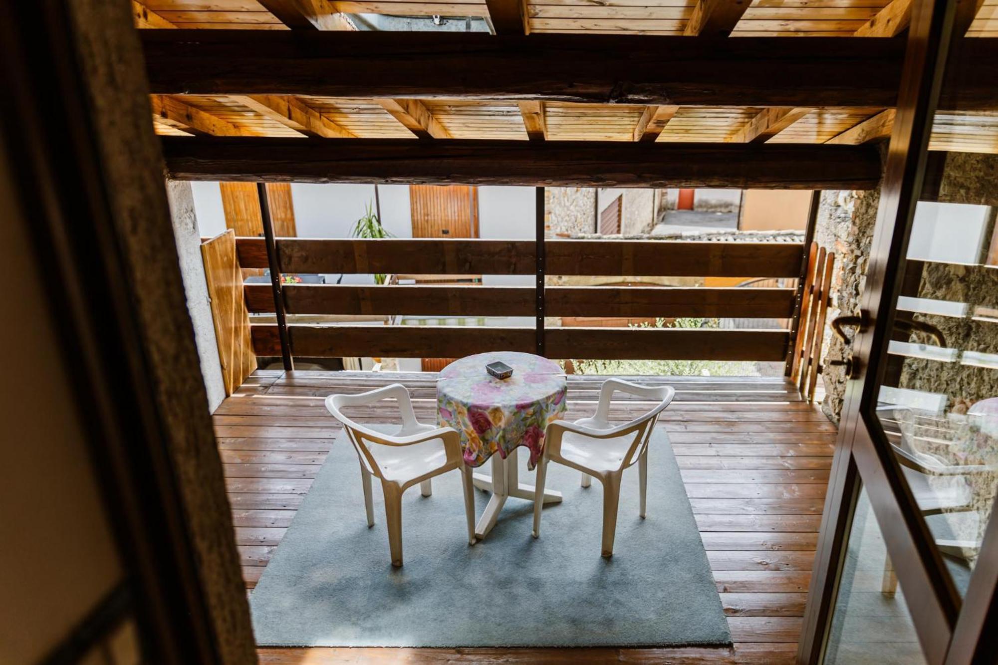 Cozy Castello Daire Manerba del Garda Dış mekan fotoğraf