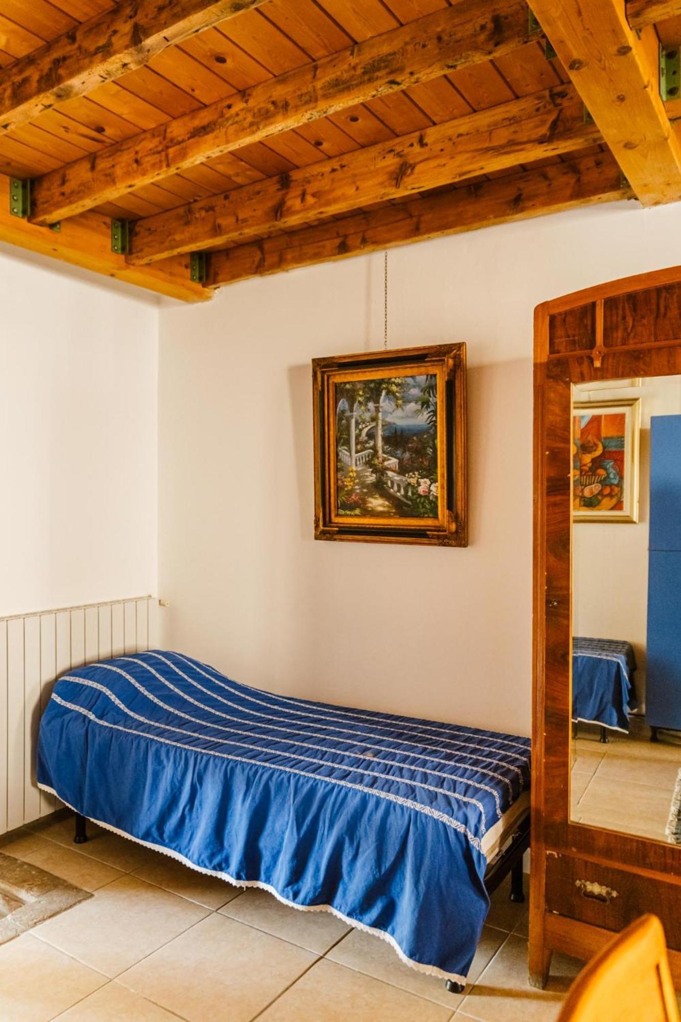 Cozy Castello Daire Manerba del Garda Dış mekan fotoğraf