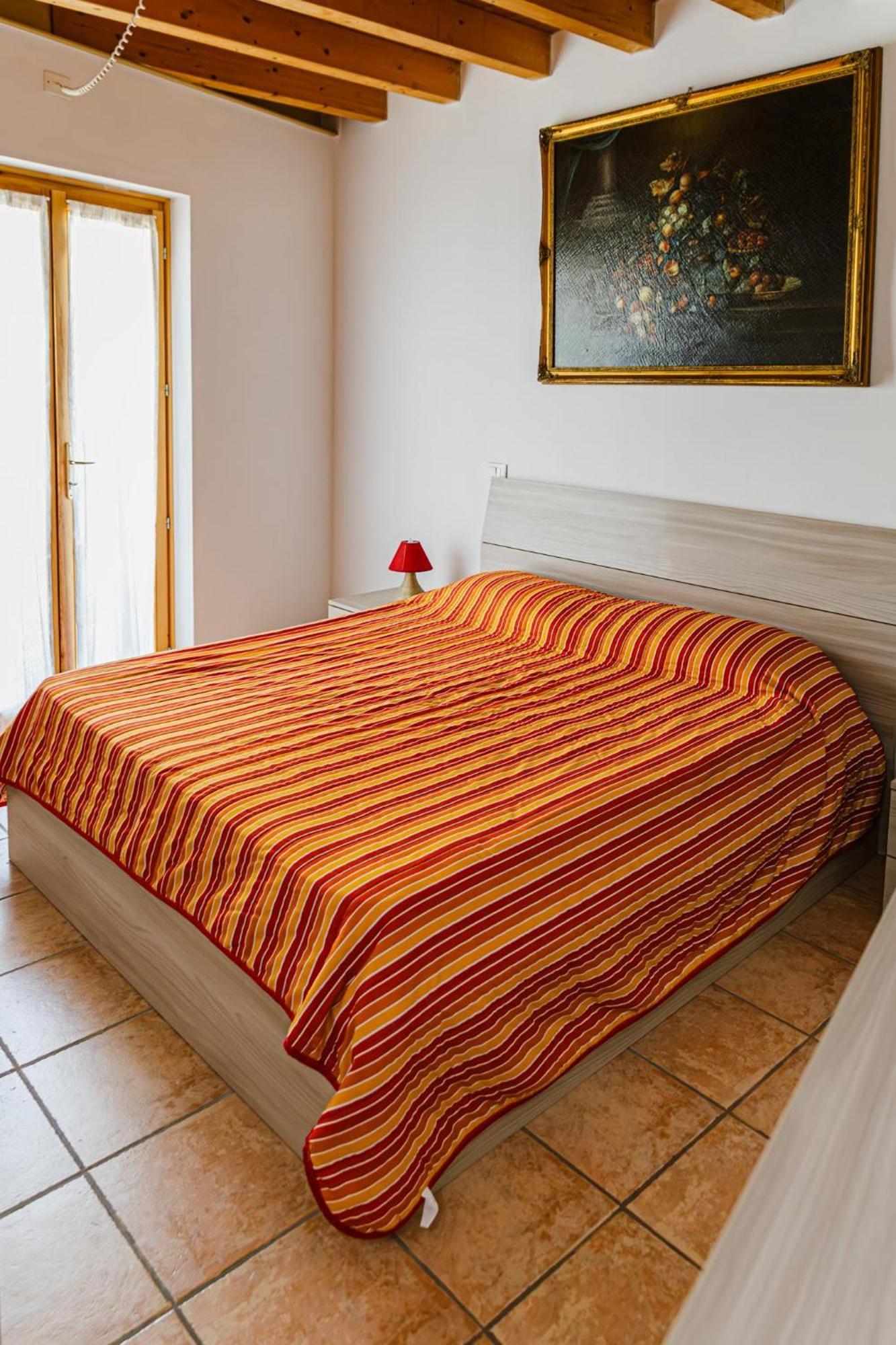 Cozy Castello Daire Manerba del Garda Dış mekan fotoğraf