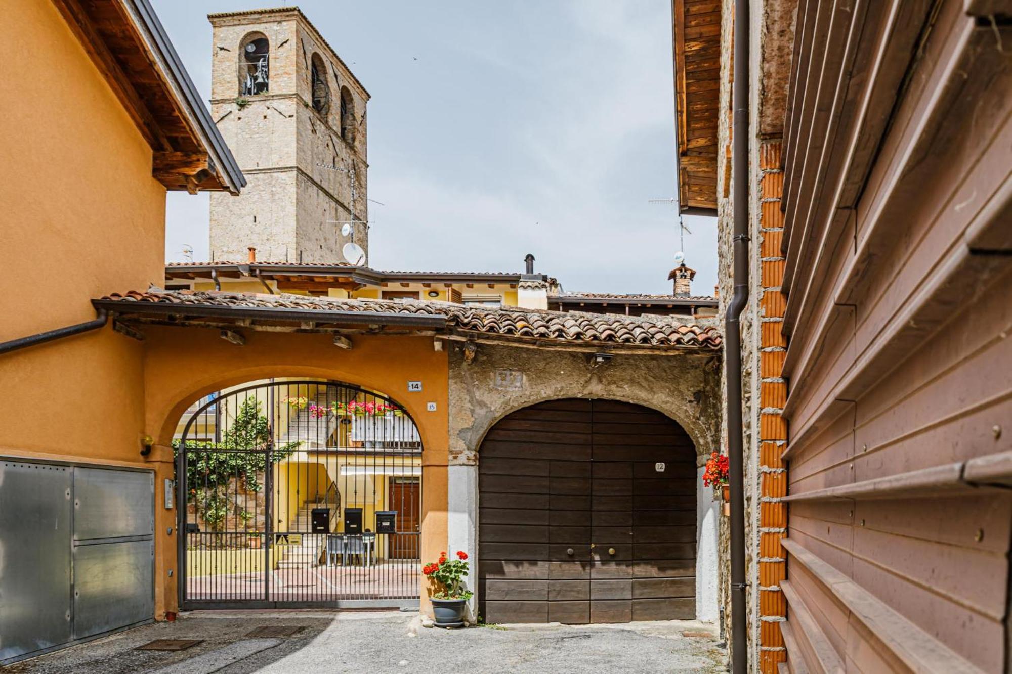Cozy Castello Daire Manerba del Garda Dış mekan fotoğraf