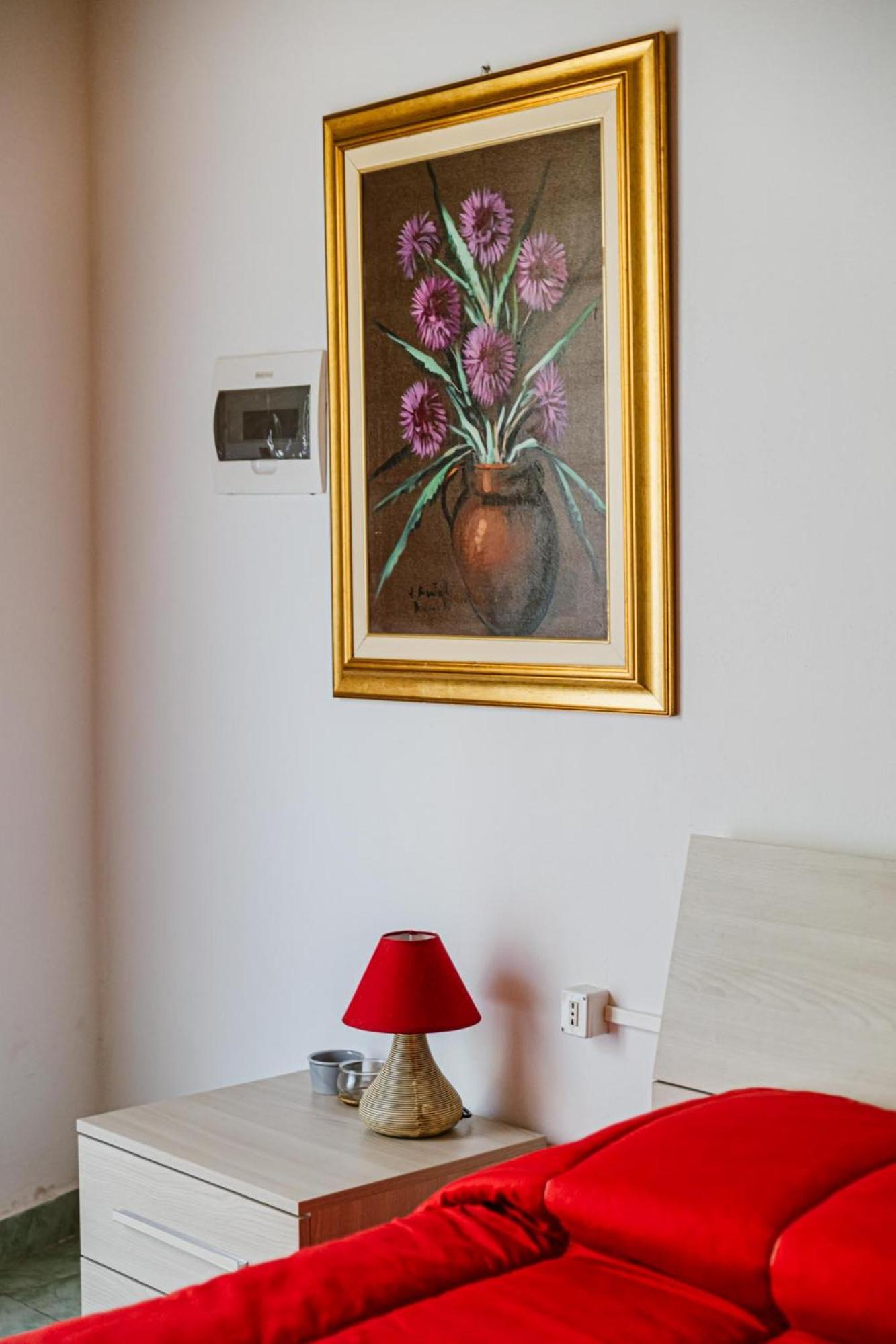 Cozy Castello Daire Manerba del Garda Dış mekan fotoğraf